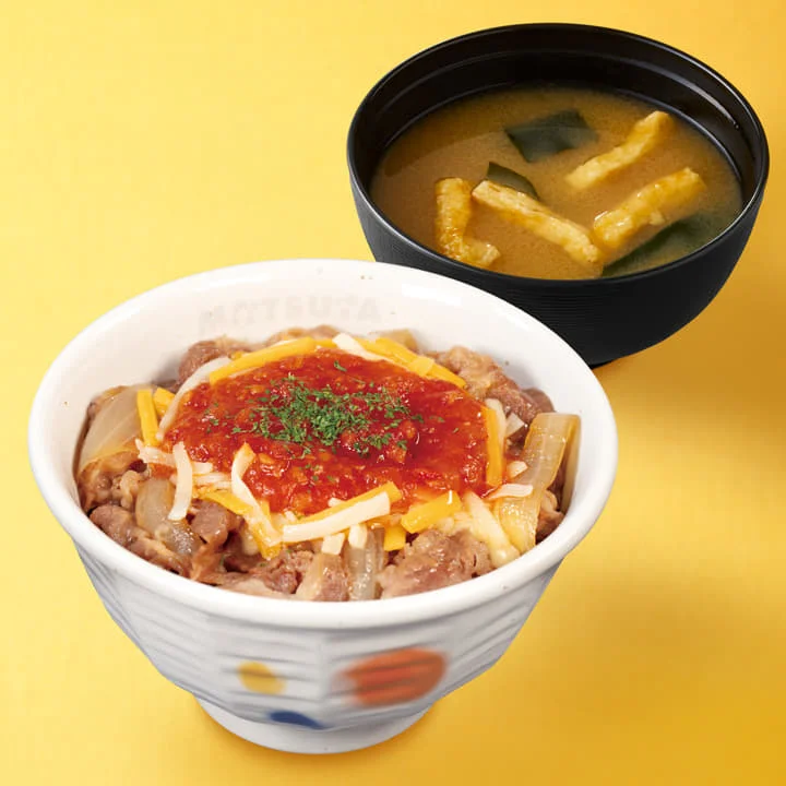 松屋、本日のメニュー改定で9品を一斉削除　創業ビーフ牛タンカレー全5品が正式終了、鶏めし系4品にも終売表示