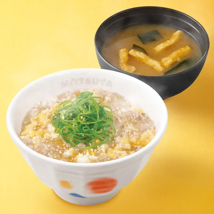 松屋、『鶏そぼろたまご丼』と『ネギ塩丼』が本日メニューから掲載終了